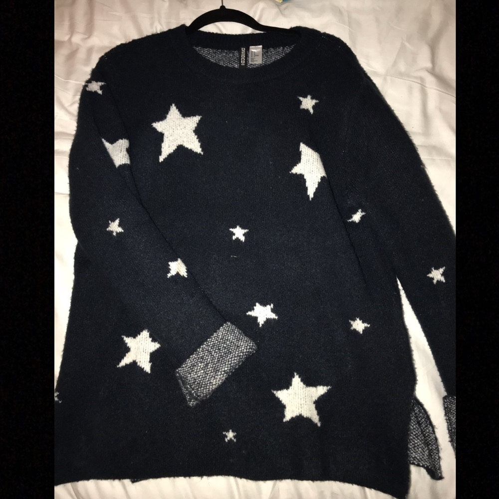 Super cute star sweater from H&M